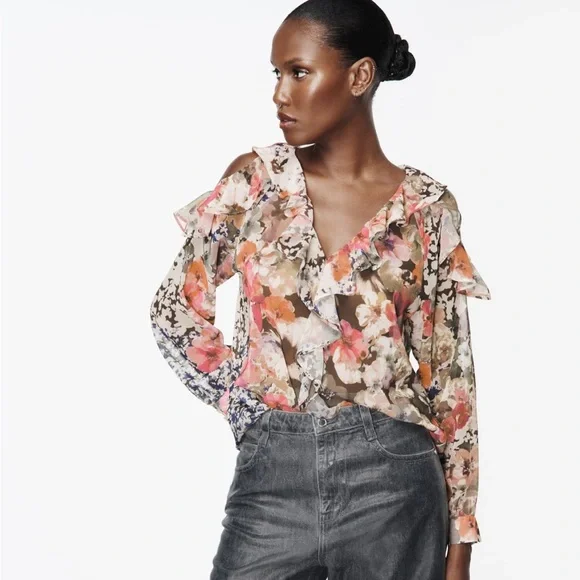 ❌SOLD❌ ZARA Floral Print Shirt - Picture 6 of 9